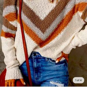 Coco & Main NWT Chevron design Sweater size L